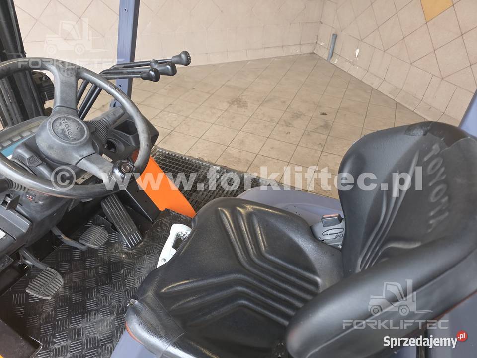 Wózek widłowy TOYOTA 7FGF25 2500 Obrotnica Lędziny