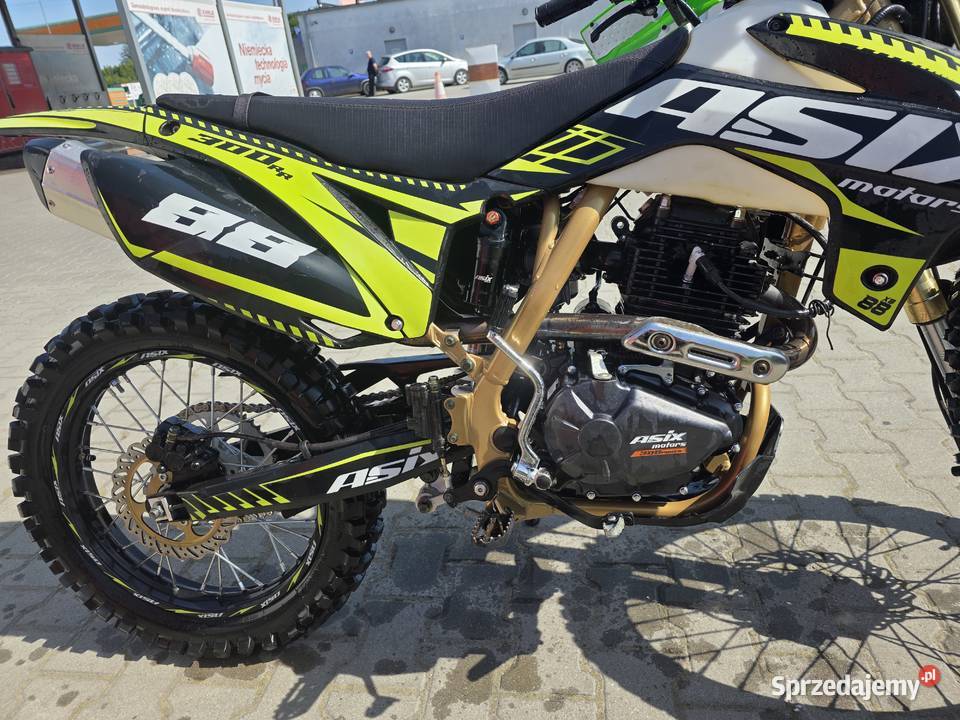Cross 300 5 biegowy manulal 2024 produkcji
