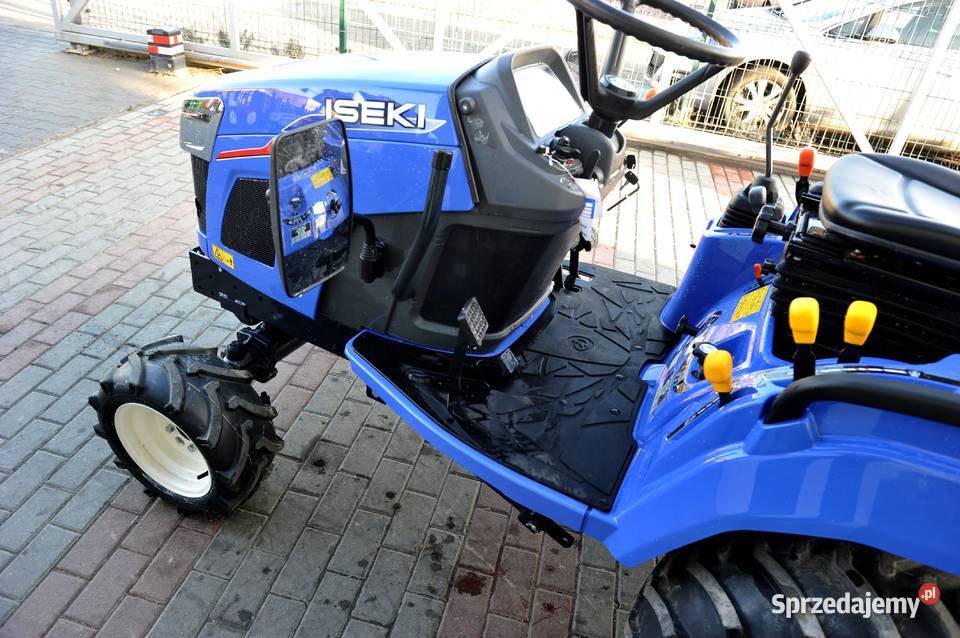 Iseki TXGS 24 HST 4x4 23 Napęd 4x4 Tajęcina