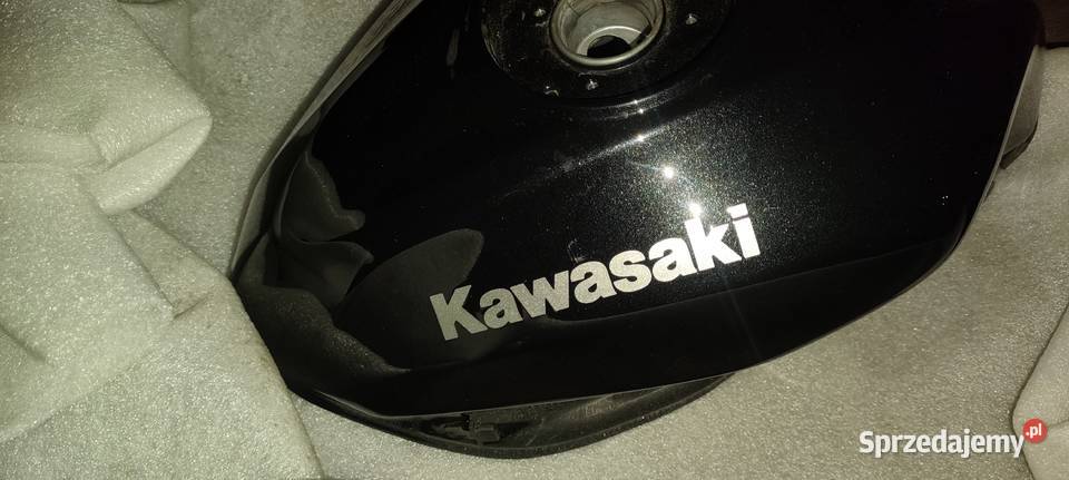 Kawasaki Z 145 zbiornik z pompa paliwa