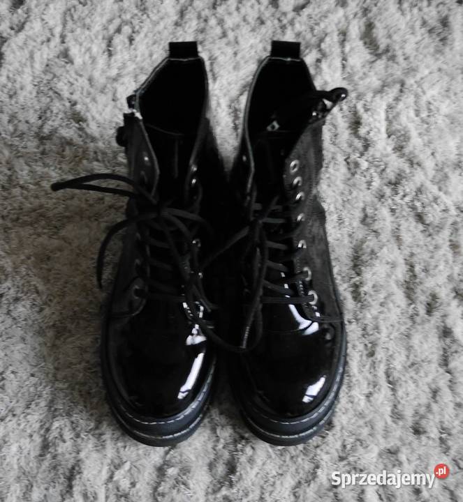 Świetne lakierowane buty trapery 37