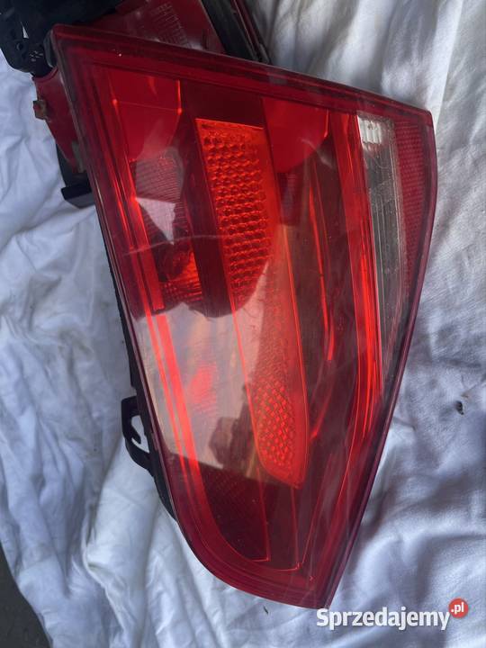 Lampy tył a4b8 klapa sedan Wymysłów