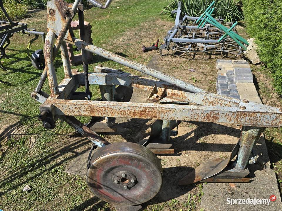 Pług 3 skibowy do c330360 podkarpackie Tułkowice sprzedam