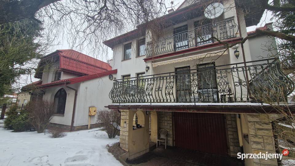 NIeruchomość zabudowana 2055m2 budynki 1039m2 Piotrków Trybunalski