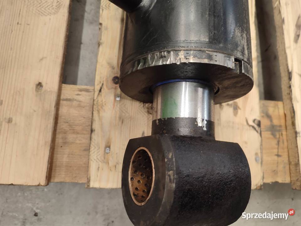 Siłownik podnoszenia ramienia DEUTZ FAHR Wilkowo