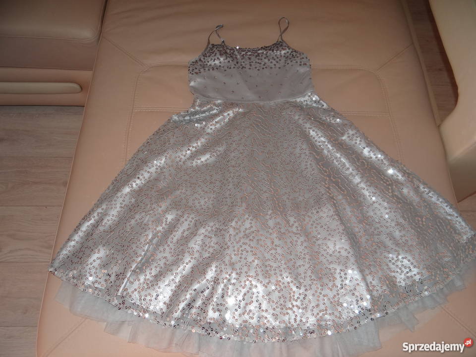 Szałowa sukienka Dąbrowa Tarnowska