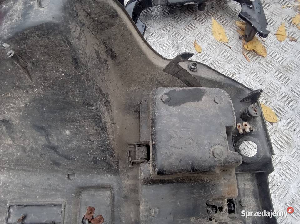 Plastik osłony kolan suter QT4 Quantum Zipp