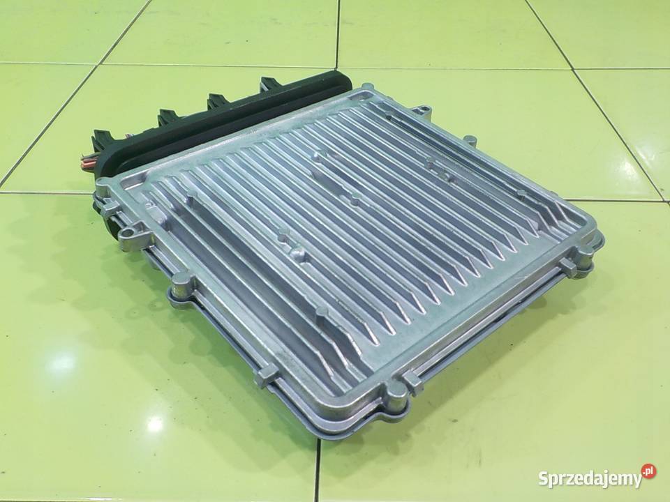 BMW 3 E90 E91 LIFT 20 D 10r KOMBI sterownik Czujniki i sterowniki Suków