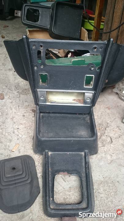 Wyposażenie deski rozdzielczej kratki Fiat 125p Ryki