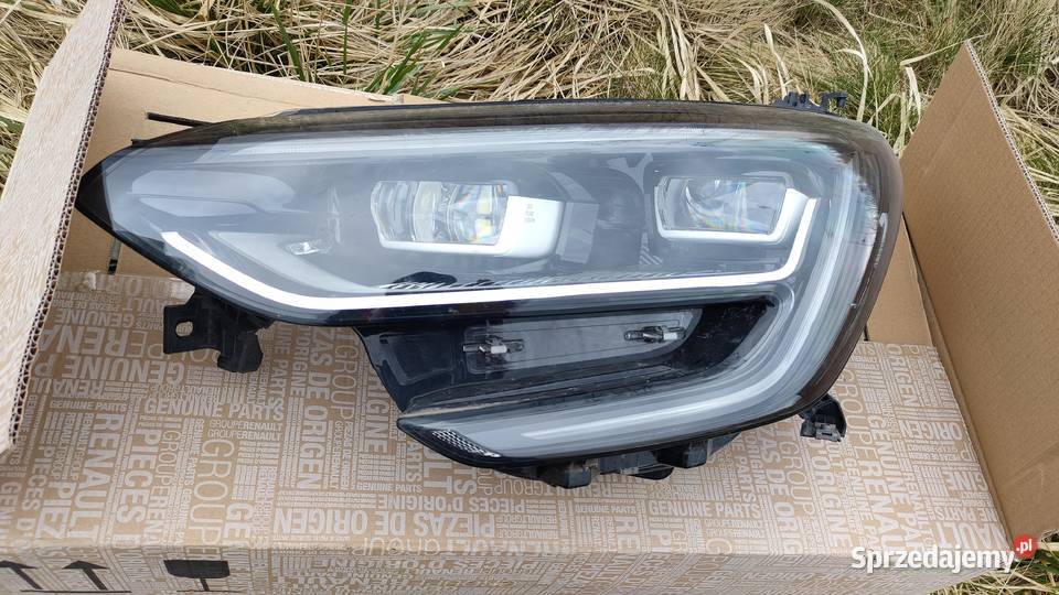 Sprzedam Lampe LED sprawna w 100 orginalna Warszawa