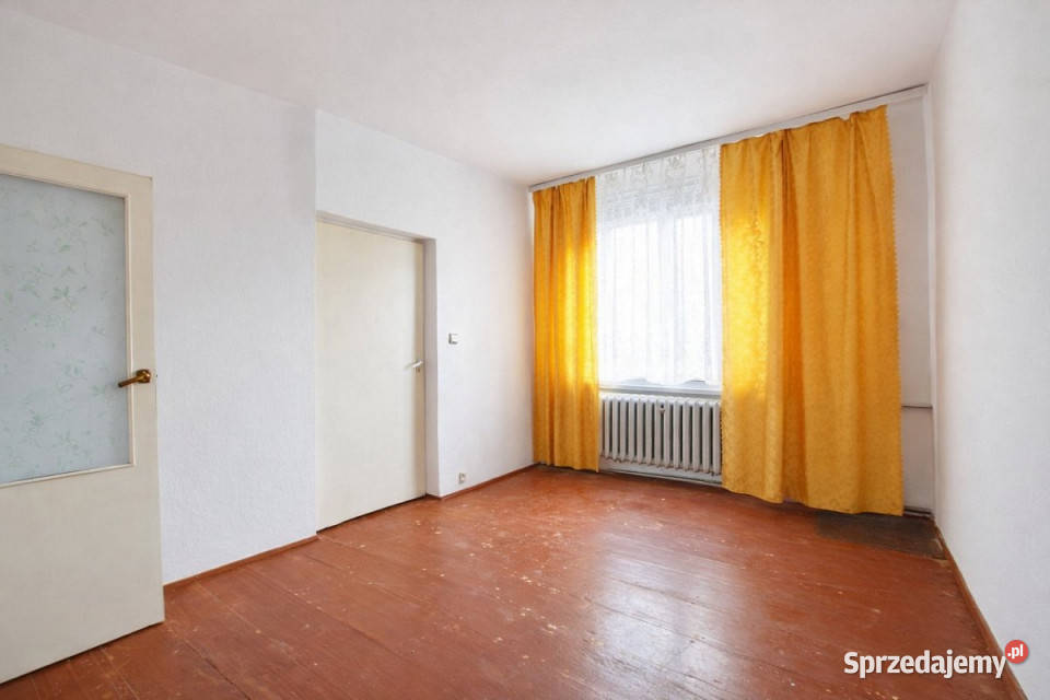 Dom wolnostojący Trawniki 120m2 Rok budowy 1973