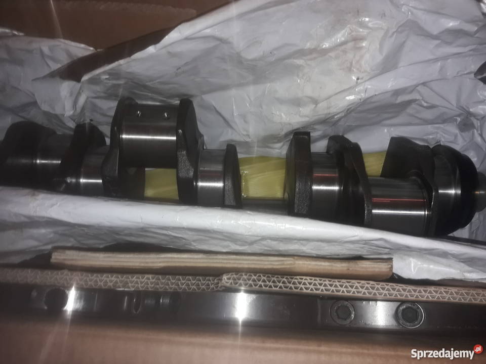 Wał V8 MERCEDES OM422 OM442 42210 1844 2650