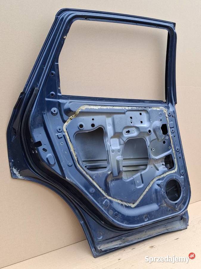 NISSAN QASHQAI J10 DRZWI LEWE TYLNE LEWY TYŁ Bieleń sprzedam