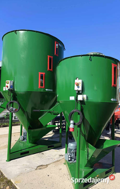 Mieszalnik pasz MROL 1000 H0372 nieuszkodzony Proszówka