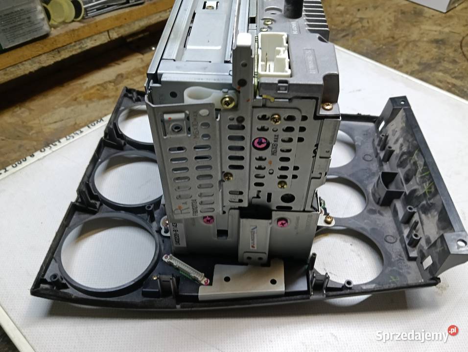 Mazda 6 GG panel środkowy radio CD Drążdżewo Nowe
