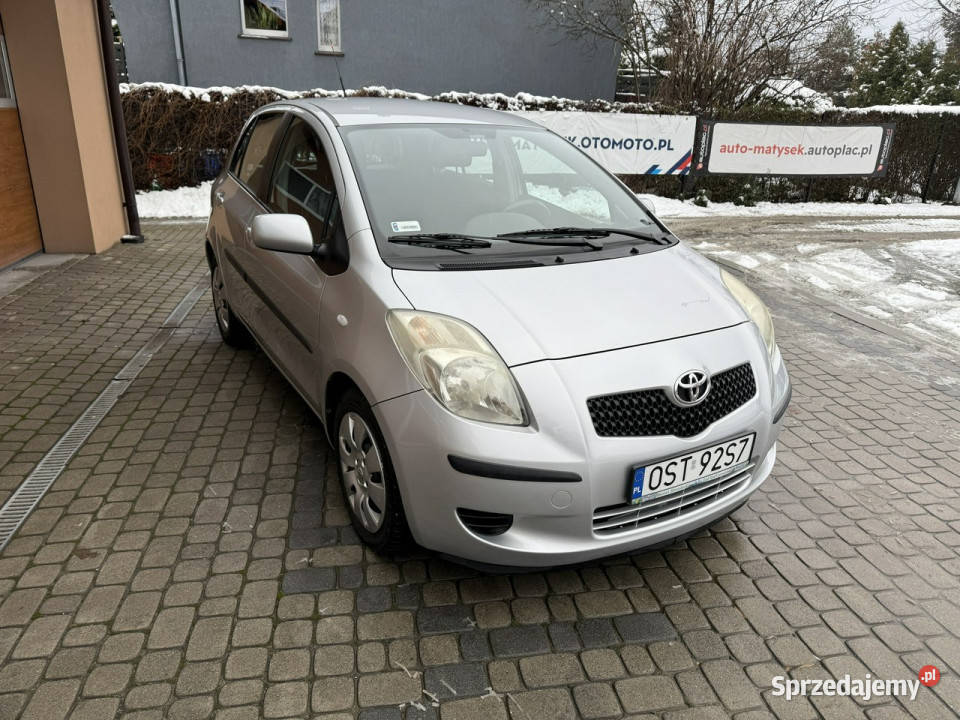 Toyota Yaris 13 87 Klimatyzacka Koła latozima II 150000km śląskie
