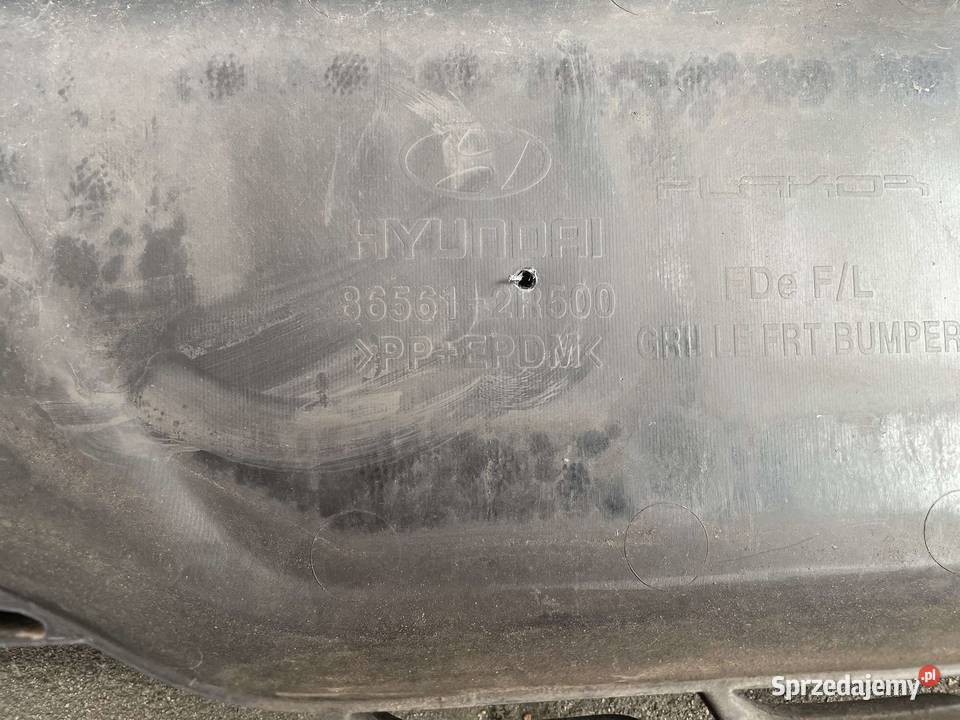 HYUNDAI I30 KRATKA ŚRODKOWA ZDERZAKA 865612R500 Szczerbice