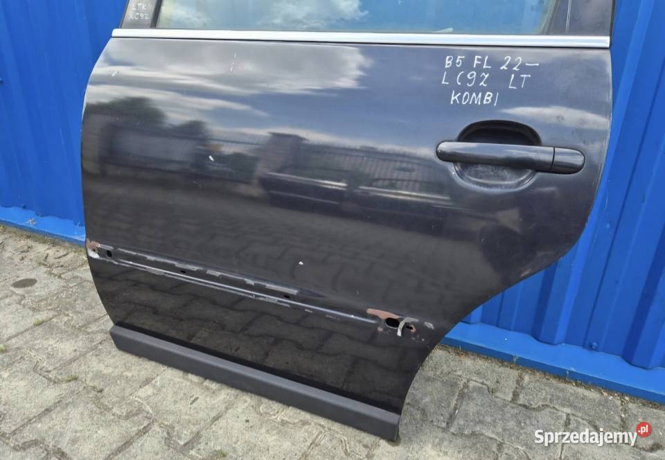 DRZWI TYŁ LEWY LEWE VW PASSAT B5 FL KOMBI LC9Z Działoszyce
