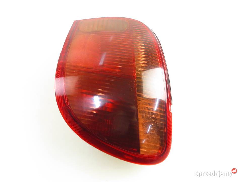 LAMPA PRAWA TYLNA TOYOTA YARIS I P1