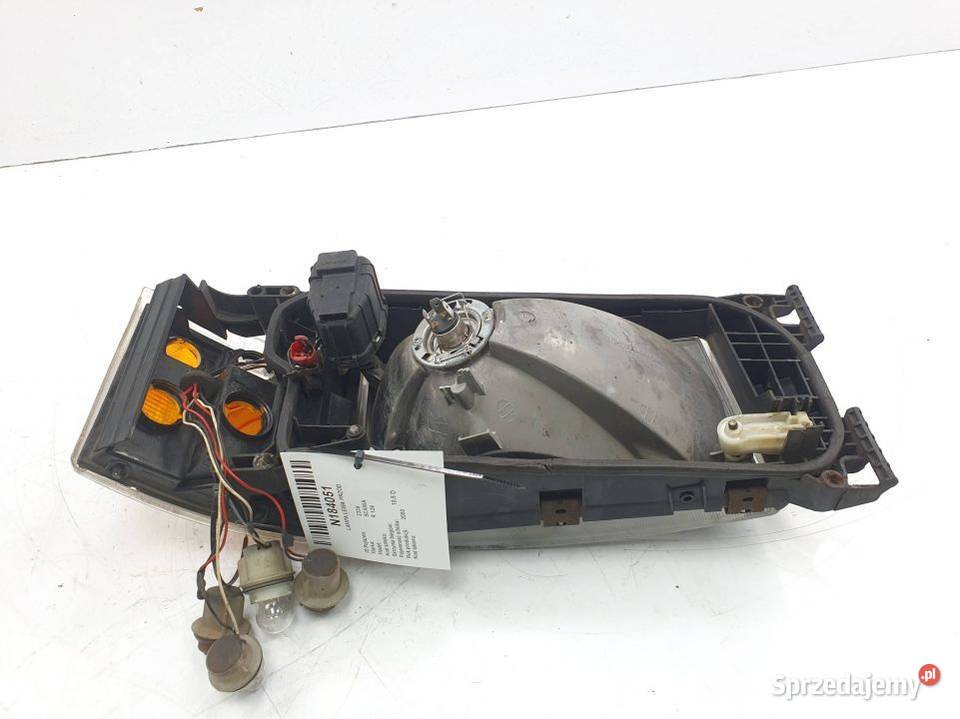 LAMPA LEWA PRZÓD SCANIA R 124