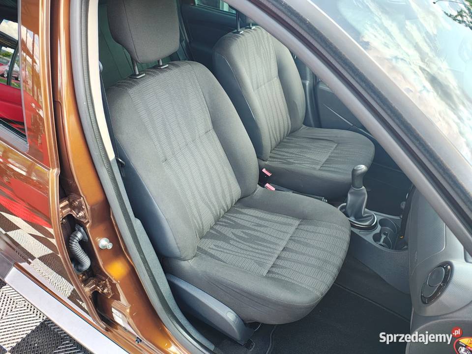 Dacia Duster 2011r 16Benzyna Stan Zarejestrowana komputer pokładowy Zarszyn