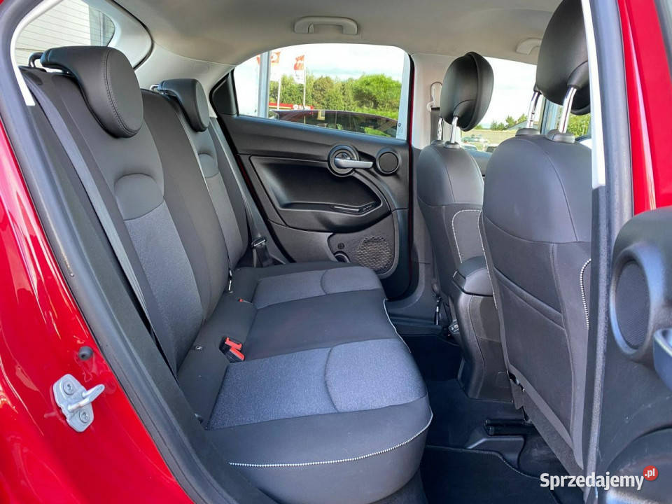 Fiat 500x klimatyzacja tablet kamera Rok produkcji 2020 sprzedam