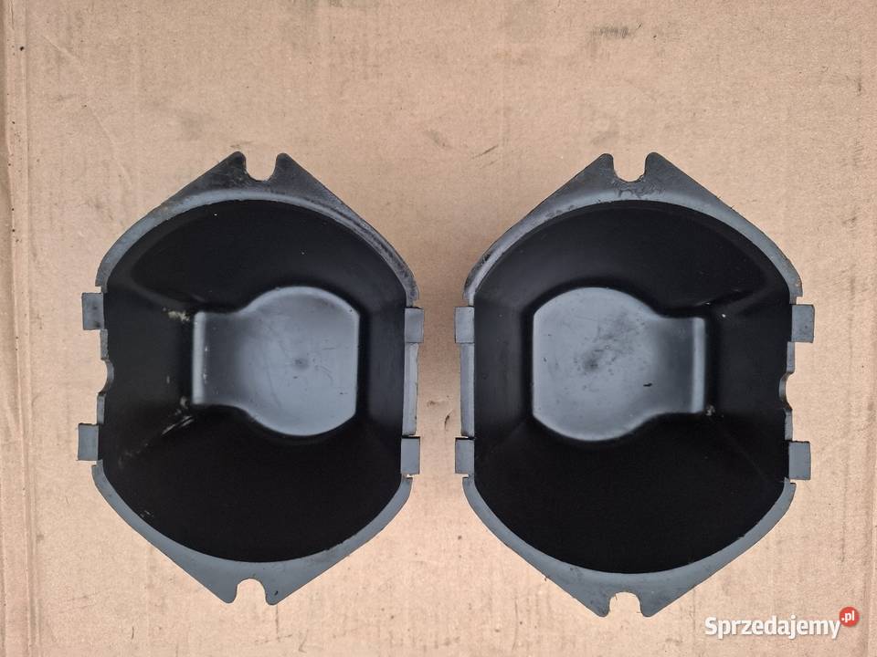 Wewnętrzne plastikowe osłony reflektorów Fiat