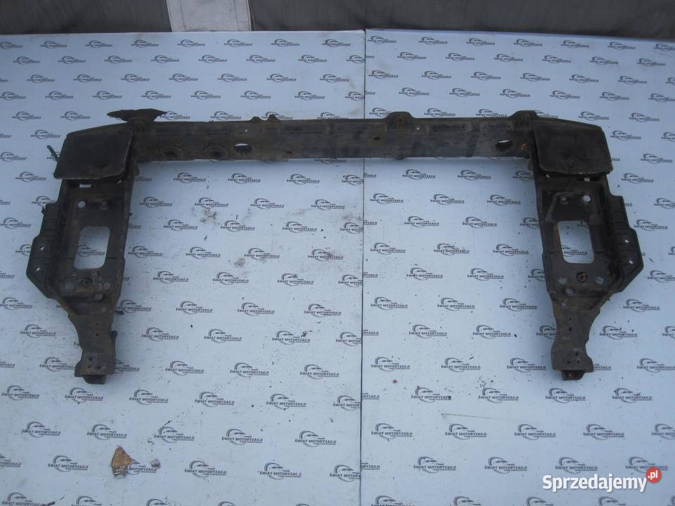 HYUNDAI i40 13r pas przód