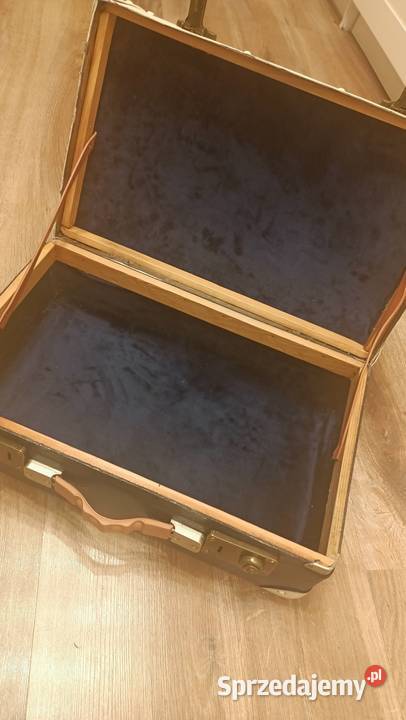 Walizka mała rodem z PRLU pomorskie