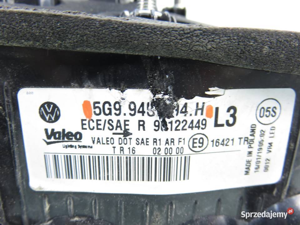 LAMPA PRAWA TYLNA KLAPA VW GOLF VII Variant