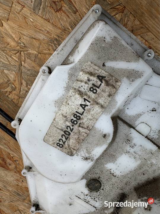 Zamek drzwi przód lewy LH Suzuki swift mk7 1017 Karoseria Międzychód