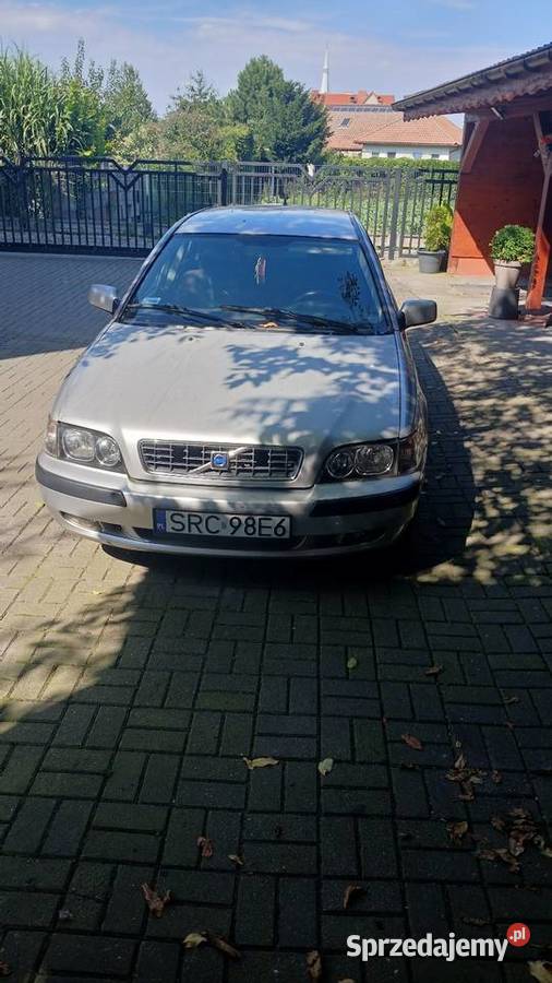 Volvo v 40 2004 r Rok produkcji 2004 Racibórz