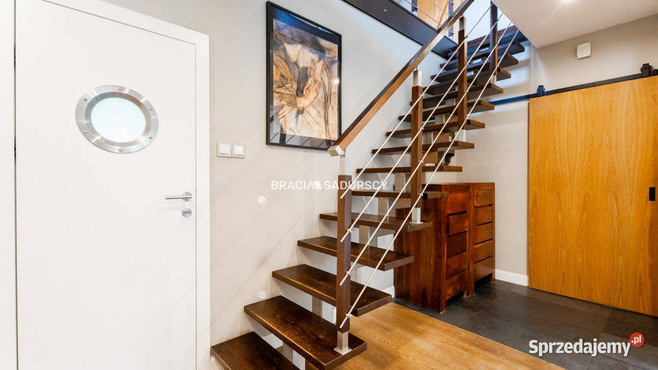 Dom wolnostojący Pielgrzymowice 180m2 2 piętra