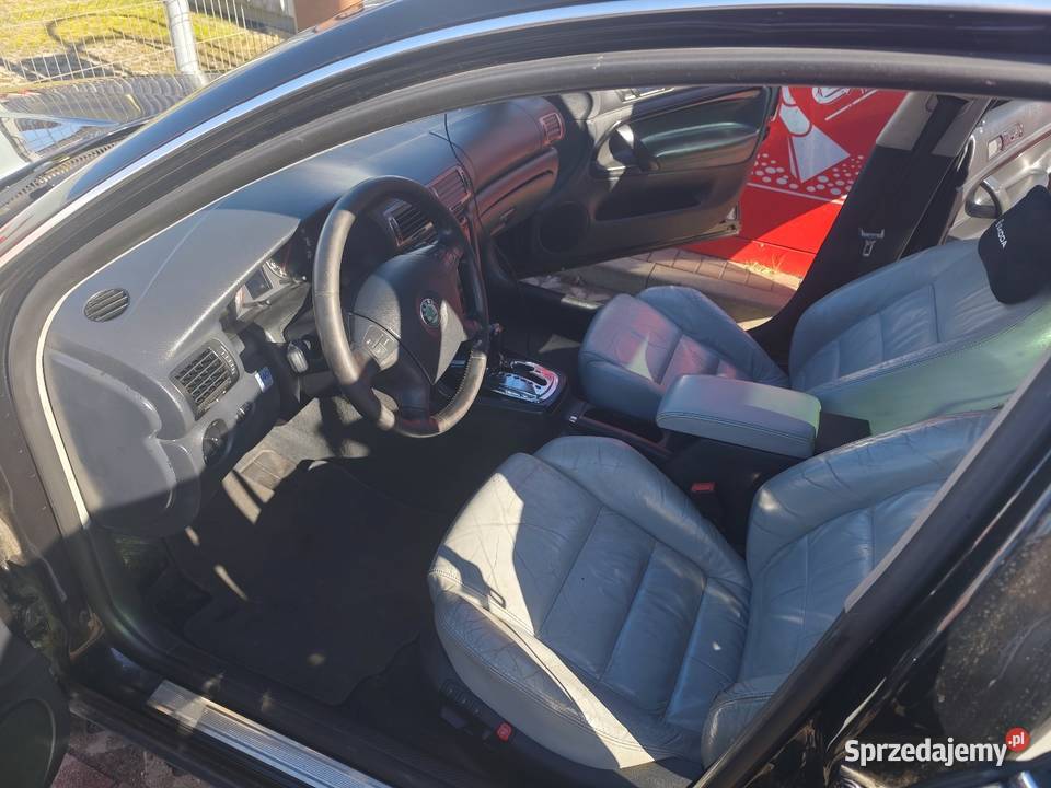 Sprzedaję fajny samochód Police