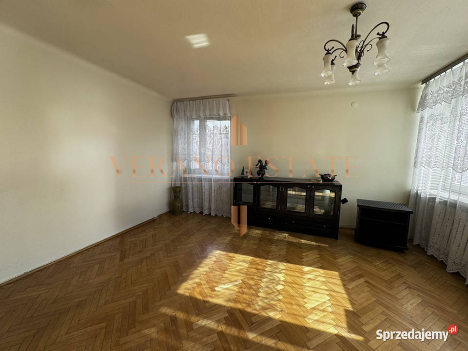 3 pokoje 57 m 2 balkony duży potencjał Liczba pokoi 3 Radom