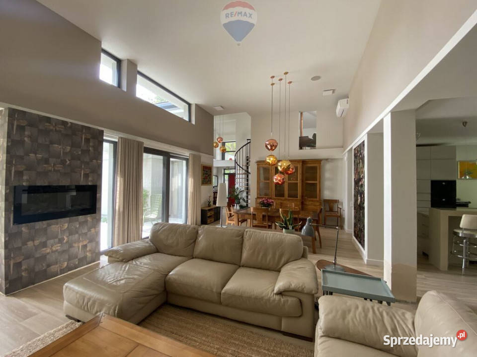 Nowoczesny dom na wynajem w 350m2 mazowieckie Konstancin-Jeziorna