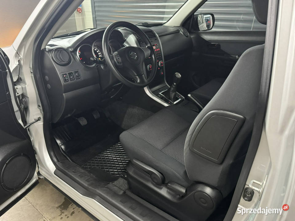 Suzuki Grand Vitara salon bezwypadkowa Chechło