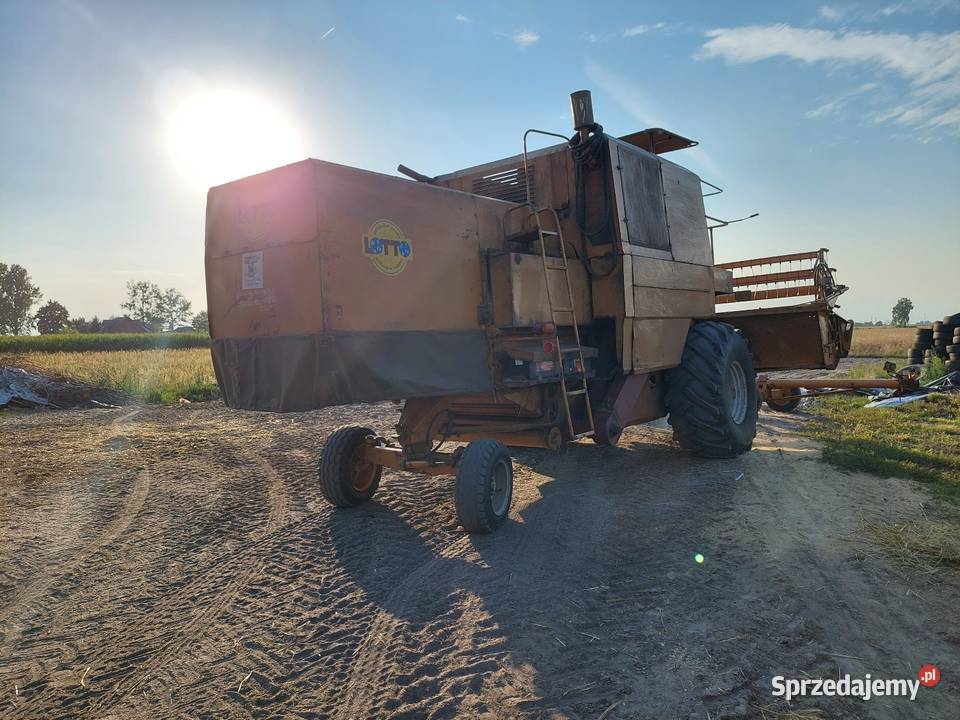 Kombajn BIZON ZO 56 Zbożowe Rychwał sprzedam