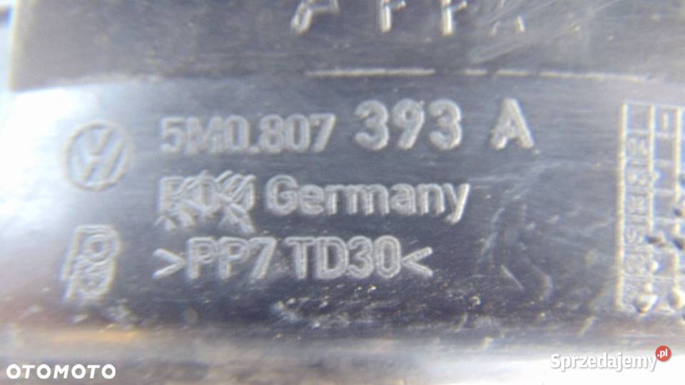 ŚLIZG MOCOWANIE ZDERZAKA LEWY TYŁ VW GOLF V PLUS osobowe Nowy Tomyśl