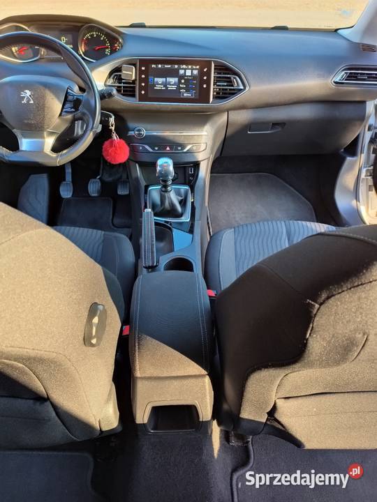 Peugeot 308 kombi II T9 2014 r bluehdi 116 IGŁA srebrny podkarpackie Mielec