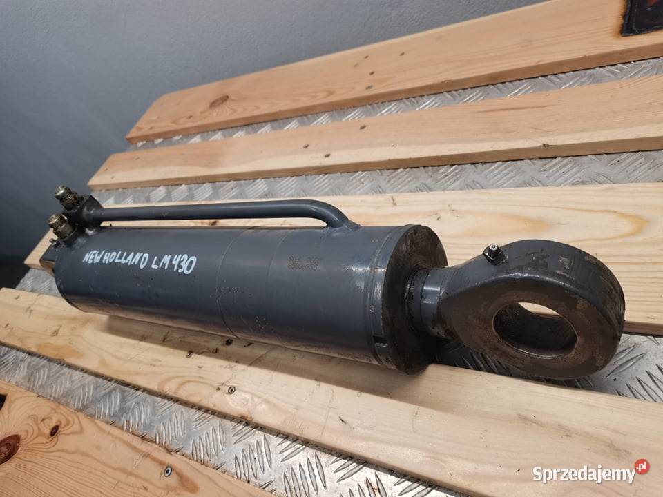 Holland LM 435 Cylinder hydrauliczny Wilkowo