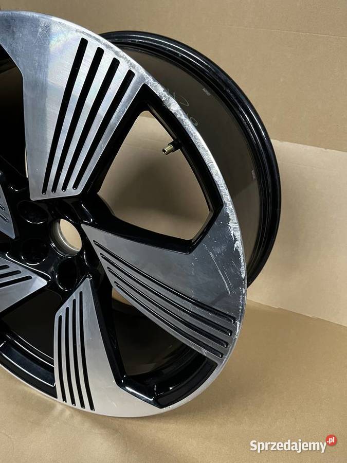 Felga Audi etron 4KE601025AC 5x112 95Jx21 ET36 Audi OE
