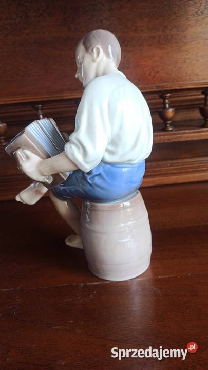 Figurka Szczęśliwy żeglarz grający na akordeonie Gdańsk