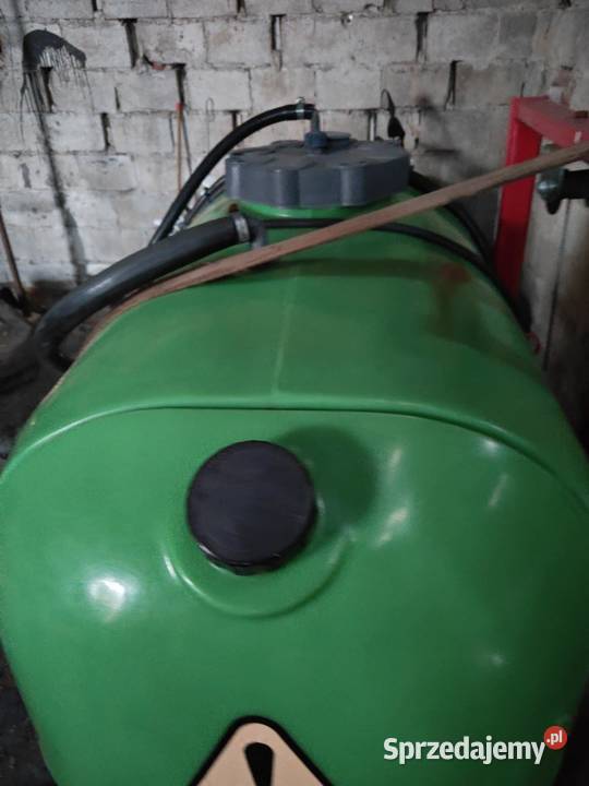 Opryskiwacz polowy 600l Domatowo