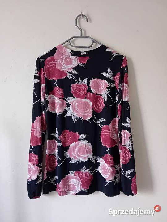 Nowa bluzka z długim rękawem