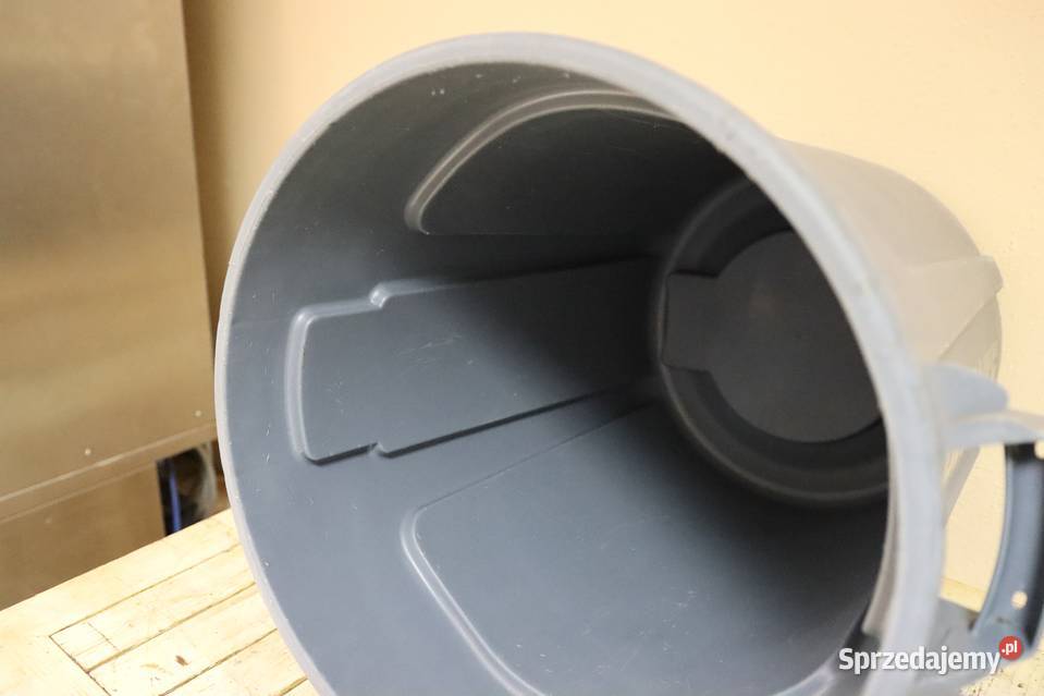 Kosz na śmieci Rubbermaid Brute 121 l z otworem Pszczyna sprzedam
