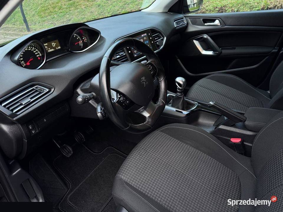 Peugeot 308 12 PureTech 110 Stop Start Active Kraków