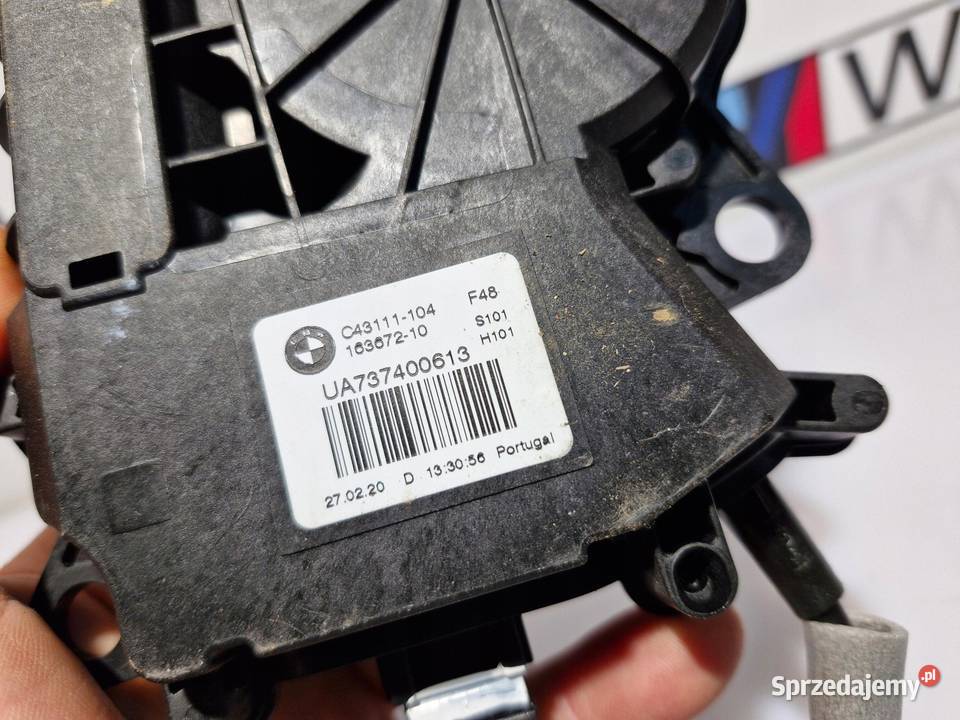 BMW F48 ZAMEK TYLNEJ KLAPY DOCIĄG BAGAŻNIKA