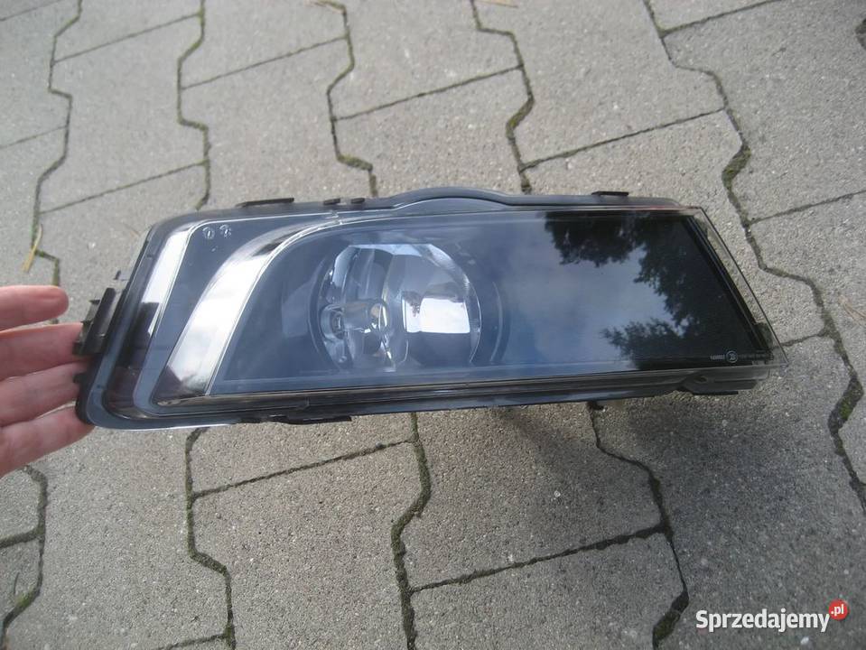 skoda octavia iii 1316r halogen lewy ciemny osobowe Rakoniewice