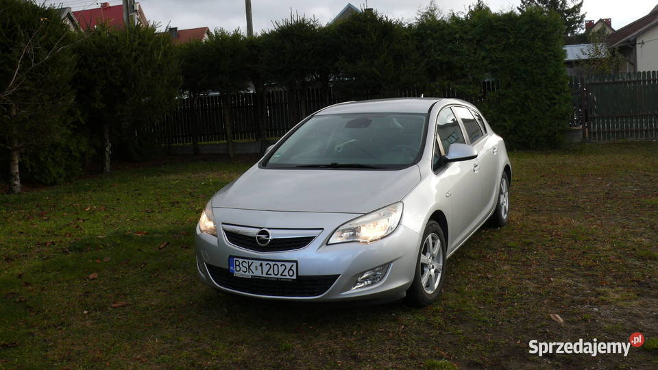 OPEL ASTRA J 16 benzyna 2011r Sprowadzony Astra